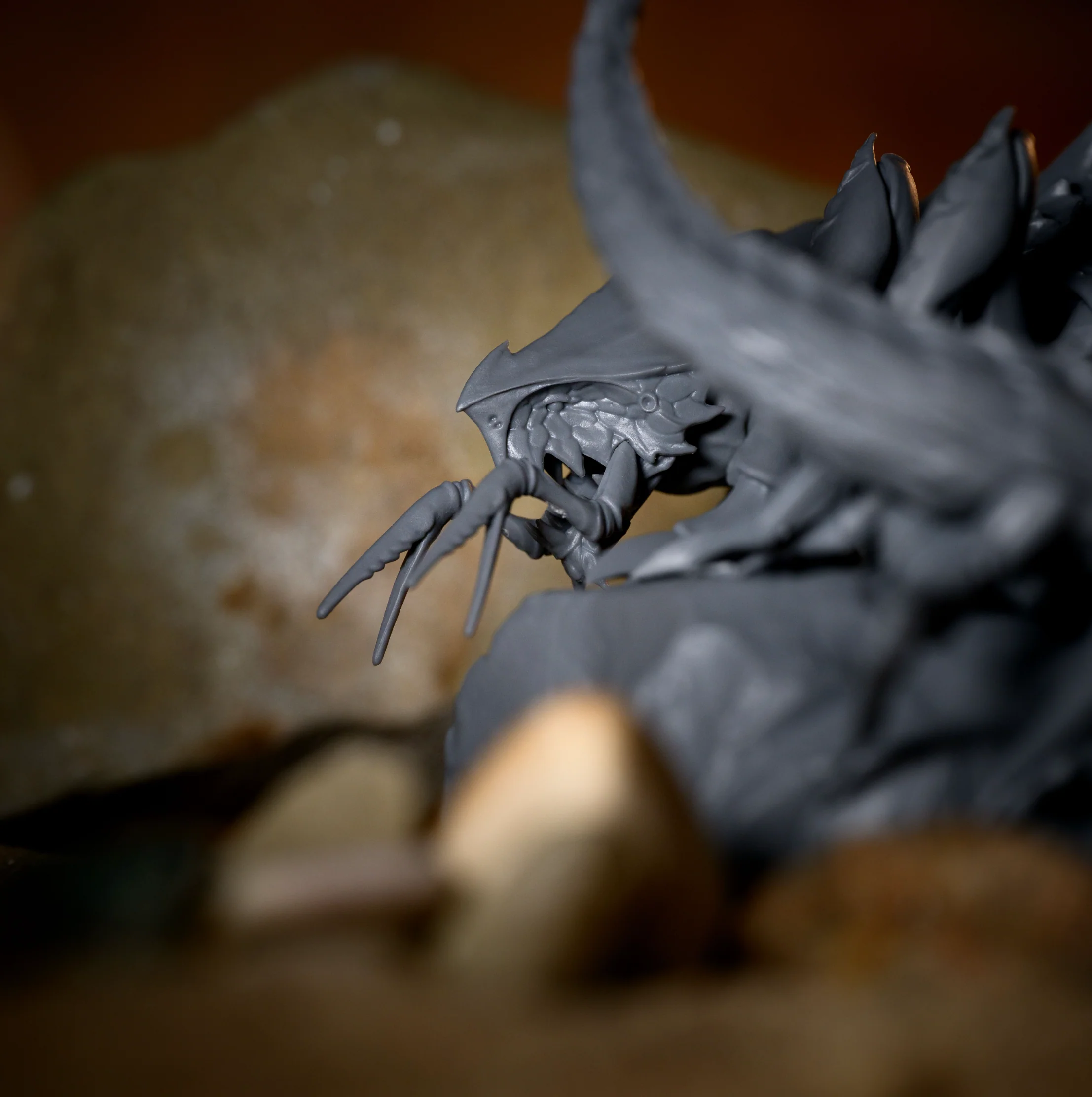 Gargantuan Chasmfiend Premium Miniature - Image 5